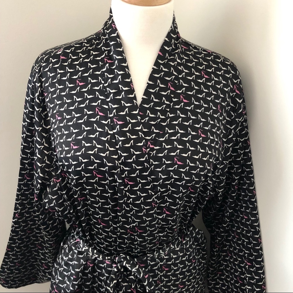 MORGAN TAYLOR Women's NWOT Short Satiny Robe LARGE
